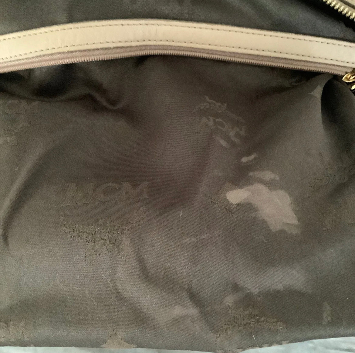JFab Closet* MCM Vintage Visetos Shoulder Bag *Pre Owned* –